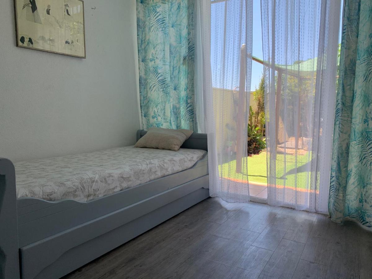 Apartamento con jardín y piscina en el faro de calaburras La Cala De Mijas Exterior foto